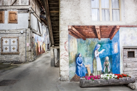 The murals of Cibiana, Dolomites, Italy のeditorial素材