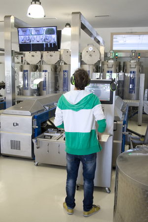 Ecological extra virgin olive oil production with modern technology