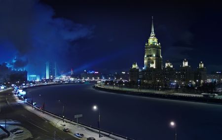 Could Moscow at night. Frozen  river,  tower, parliamentの写真素材