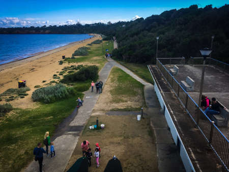 MORDIALLOC, AUSTRALIA - 19 APRIL 2020: Australians are embracing outdoor activities during corona virus lockdown. People are allowed to do their daily exercise for their mental health and stay activeのeditorial素材