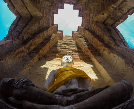 Buddha statue at Wat Prasat Nakorn Luang,Amphoe Nakorn Luang,Phra Nakorn Si Ayutthaya,Thailandのeditorial素材