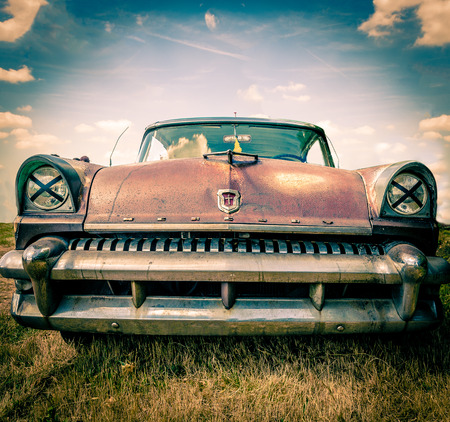 front of an old rusty nash carのeditorial素材