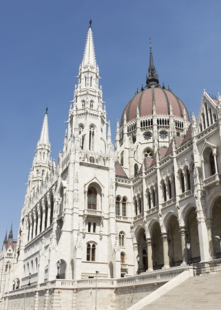 evening shot of parliament building in the budapest, hungaryの写真素材