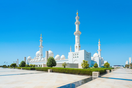 Abu Dhabi, UAE: Sheikh Zayed Grand Mosque on October 2, 2014 in Abu Dhabiの写真素材