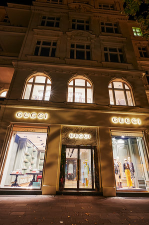 Berlin, Germany - August 16, 2020: View into the shop window of a luxury accessories shop on Kurfuerstendamm in downtown Berlin, Germany.のeditorial素材