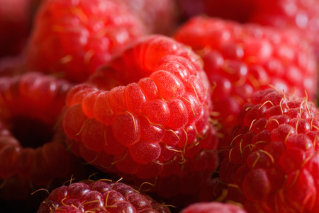 Raspberry macro, shallow depth of field, central berry in focus