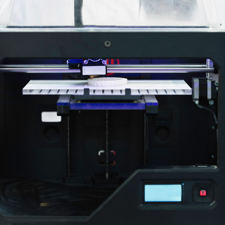3D printer working