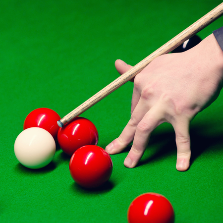 Difficult snooker shot