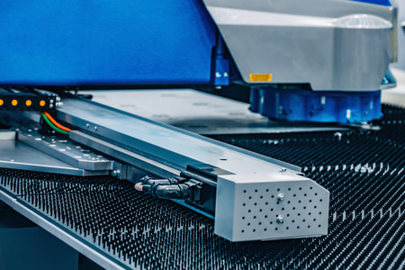 Flex Hybrid technology punching machine close up