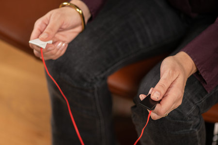 EMDR session guided by pulsator-generated alternating vibrations to support bilateral stimulation...
