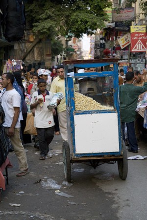 CAIRO, EGYPT - MAY 31: We take a closer look at Cairo's Khan El-Khalili Bazaar life on MAY 31, 2008, as this shopping area dates back to 1382.のeditorial素材