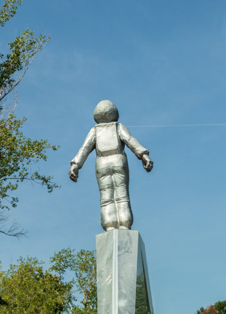 Monument to the first woman-cosmonaut Valentina Tereshkova, which is installed in the park named after her .のeditorial素材