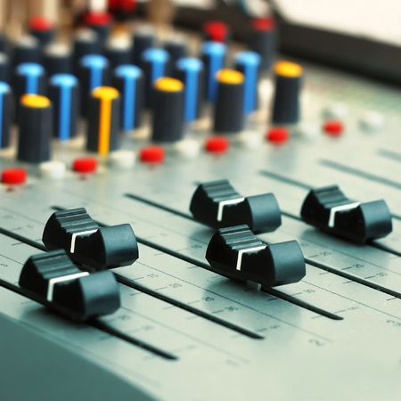 Audio mixer