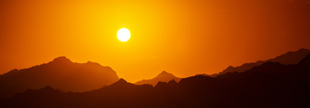 Sunset over mountains in south Sinai, Dahab, Egyptの写真素材