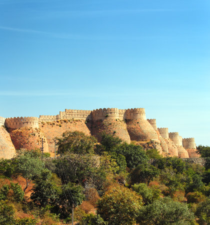 wall of kumbhalgarh fort - rajasthan indiaのeditorial素材