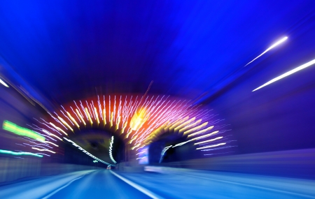 Highway Tunnel

の写真素材