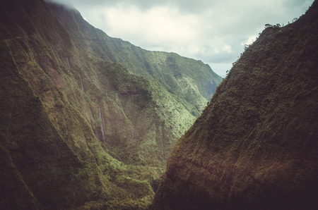 Aerial view and approximation to Waialeale volcano in Kauai, USの写真素材