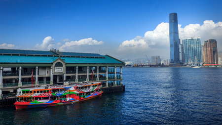 Hong Kong, Hong Kong Special Administrative Region of the People's Republic of China - 02-19-2017 : The Star Ferry prepares to leave the Central Pier for TSTのeditorial素材