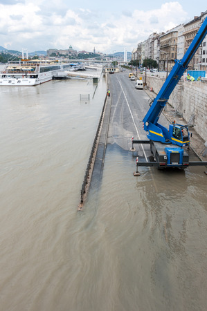 BUDAPEST, HUNGARY - JUNE 29, 2009: The floodwaters are not receding at the overflowed Danube, caused by the Quinton Low.のeditorial素材