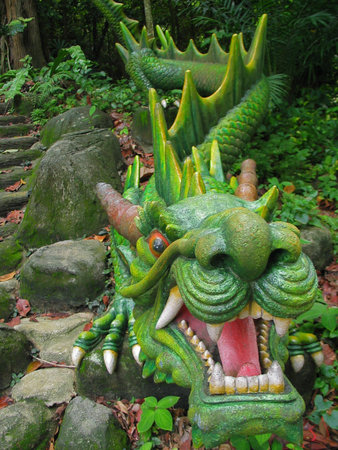 Dragon Statue at Sentosa Island in Singaporeの写真素材