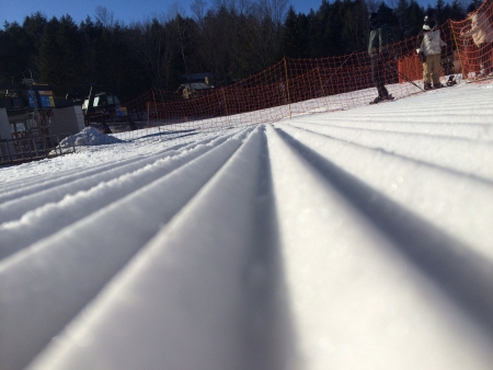 Freshly groomed powderの素材