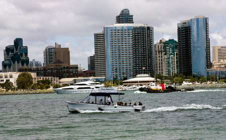 SAN DIEGO,CA - MAY 21:Water Taxi on San Diego,California  on May 21 2014 のeditorial素材