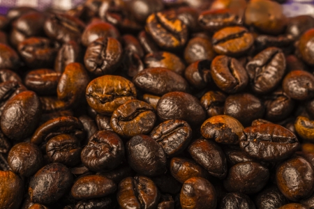 Roasted coffee beans are very close-upの写真素材