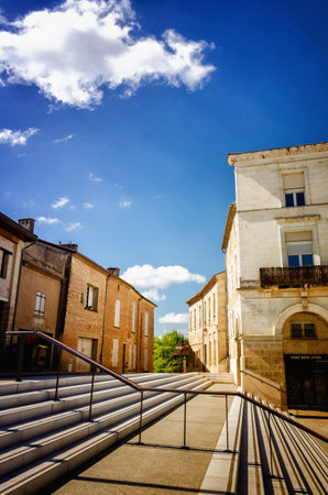 Marmande is a municipality in the Department of Lot-et-Garonne, in the region of Nouvelle-Aquitaine, in southwestern France. The city is crossed by the Garonne.のeditorial素材