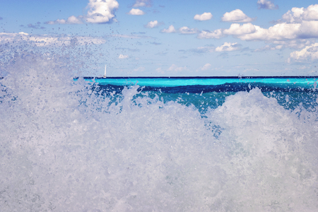 powerful ocean waves breaking natural backgroundの写真素材