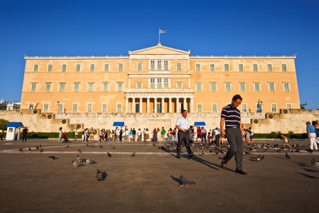 Tourists in front of the building of Greek parliamentのeditorial素材
