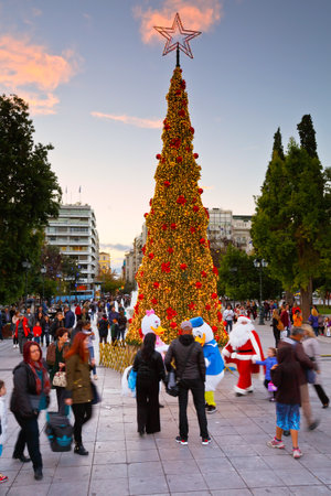 Christmas tree and Santa Claus in Syntagma square in Athens during the adventのeditorial素材