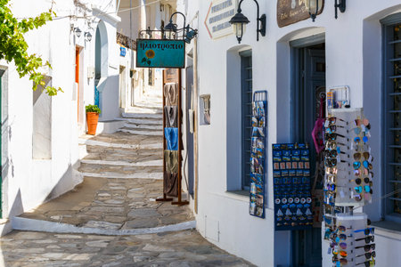 Shops in the old village of Apollonia on Sifnos island in Greece.のeditorial素材