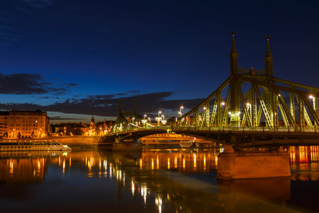 Morning view of city centre of Budapest over the river Danube, Hungary.のeditorial素材
