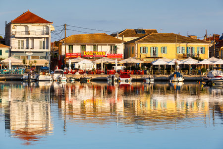 Coffee shops and restaurants in the harbour of Lefkada town, Greece.のeditorial素材