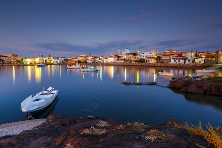 Morning view of the harbour in Psara village, Greece.のeditorial素材