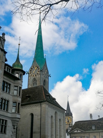 Scenic summer view of the Old Town architecture of Zurich with the bridge Untertorbryukke over Aare river, Zurich, Switzerland. High quality photoの写真素材