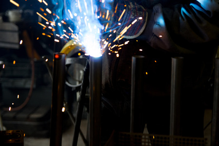 Welding in a protective atmosphere melting with an electrode.