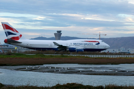 SAN FRANCISCO, CALIFORNIA, UNITED STATES - NOV 27, 2018: British Airways Boeing 747-400 on the tarmac at San Francisco International Airport SFO before take-offのeditorial素材