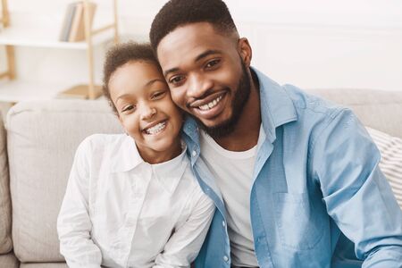 Afro Father Taking Selfie With Daughter, Capturing Momentsの写真素材