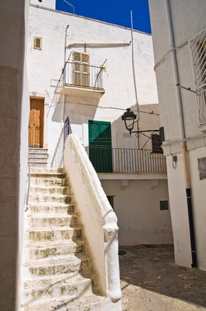 Alleyway. Fasano. Puglia. Italy.のeditorial素材