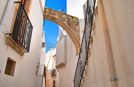 Alleyway. Locorotondo. Puglia. Italy.の写真素材
