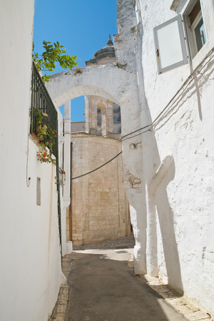 Alleyway. Ceglie Messapica. Puglia. Italy. の写真素材