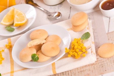 Cookies with lemon cream filling.の写真素材