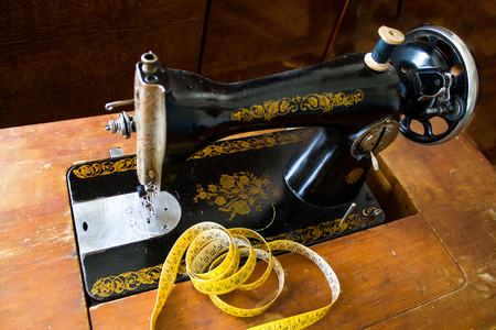 Singer sewing machine, old backgroundの写真素材