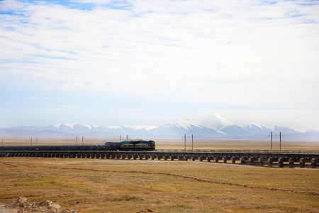 Train on the Qinghai Tibet Railwayのeditorial素材