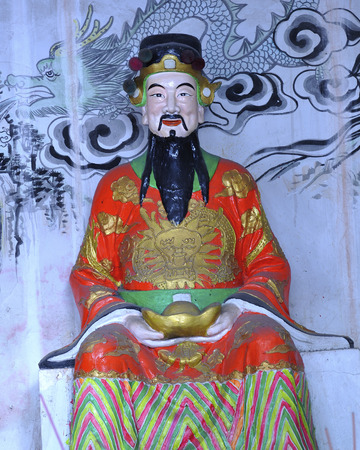 statue of chinese wealth godの写真素材
