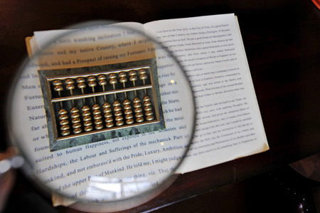 Magnifier seen abacusのeditorial素材