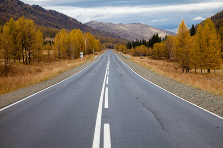 road in the Altai Mountains in autumnの写真素材