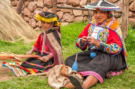 Weaving Woman in Qenko - Peru のeditorial素材