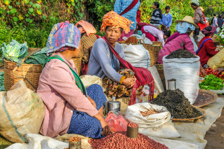 In Kalaw Market - City in Myanmar Natureのeditorial素材